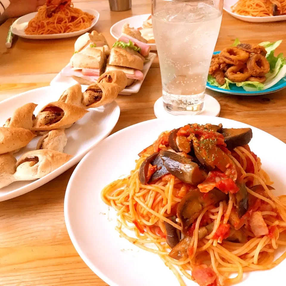 ベーコンとナスのトマトソースパスタ|Ruotoさん