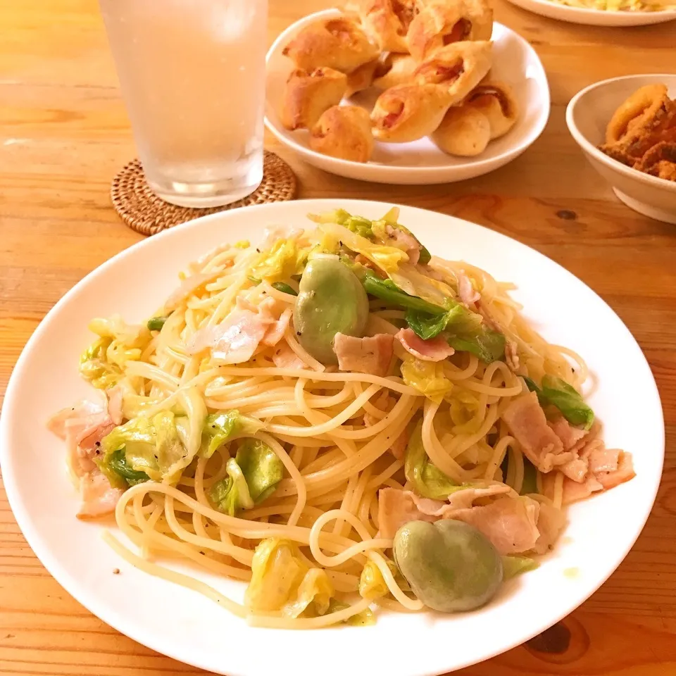 ベーコンと春キャベツとそら豆のオイルパスタ|Ruotoさん