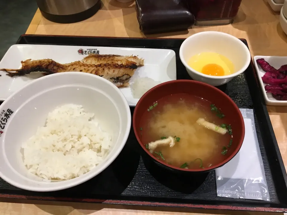 日替りA500円ご飯味噌汁たまごお新香おかわり自由！|PegaOさん