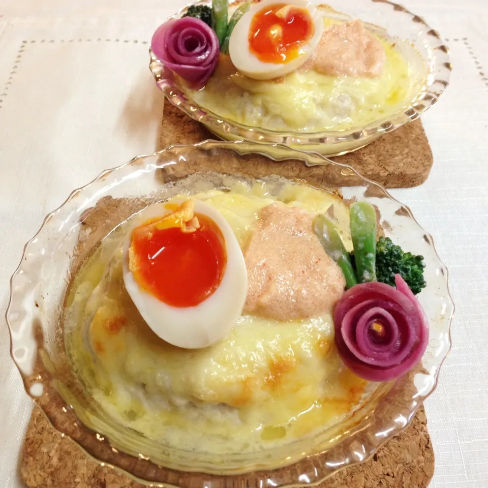 Snapdishの料理写真:＊ふわとろっ♪ヘルシー豆腐チキンハンバーグ＊明太マヨソース＊|henryさん