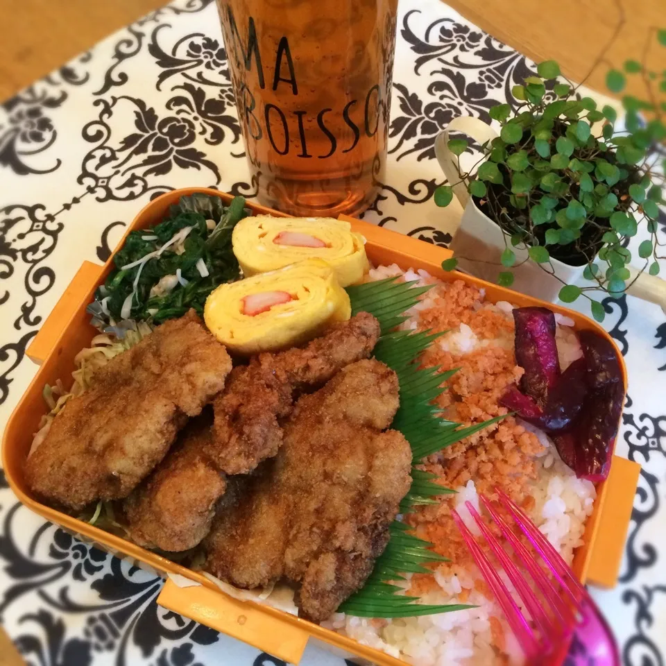 ガッツリ どか弁当♡ ソースカツ しゃけマヨ|shakuyaku33443344さん