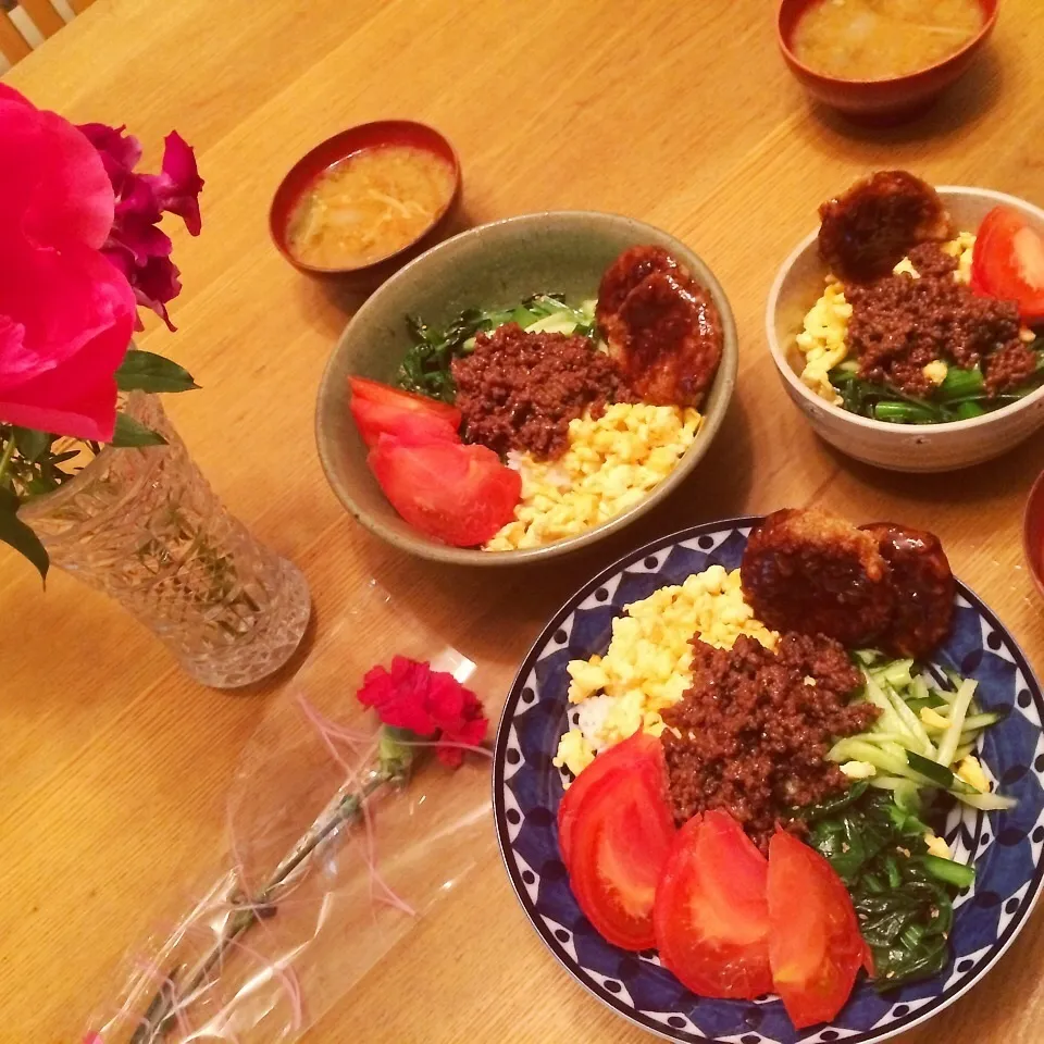 Snapdishの料理写真:丼ぶり〜ヾ(＠^▽^＠)ﾉ|shakuyaku33443344さん