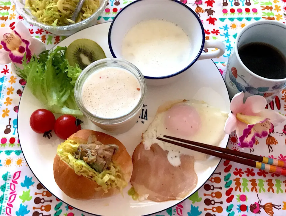 懐かしい💓カレー鯖沼サンドで朝食を🤗|noeさん