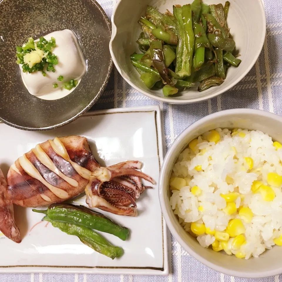 今日の夕飯(^^) とうもろこしの炊き込みご飯、イカ焼きなど|ミントさん