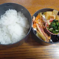 Snapdishの料理写真:いかとキャベツ炒め物|わかこさん