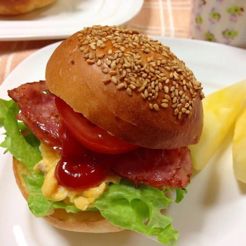 朝ごはんに(^^)  セサミバンズ♡|ミントさん