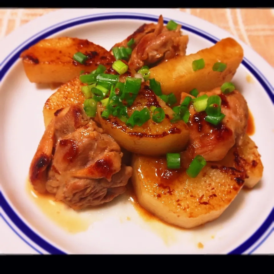 今日の夕飯の一品(^^) 長芋と鶏肉炒め♡|ミントさん