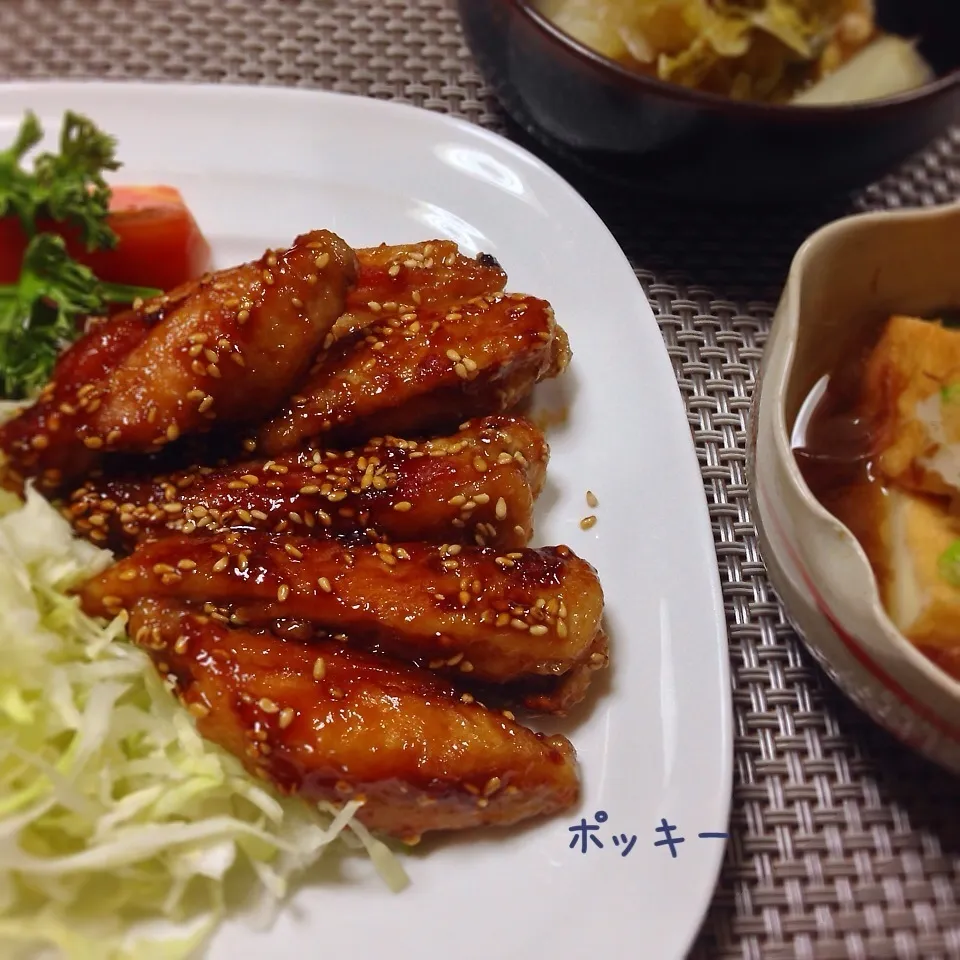 Snapdishの料理写真:今日の夕飯(^^) 鶏手羽中甘辛焼き他(^^)|ミントさん