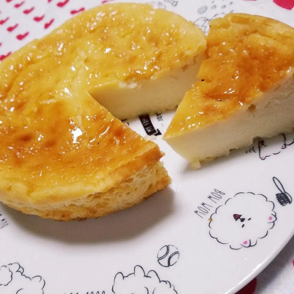 ちほんぽ様のはちみつヨーグルトケーキ♡|かなやんさん