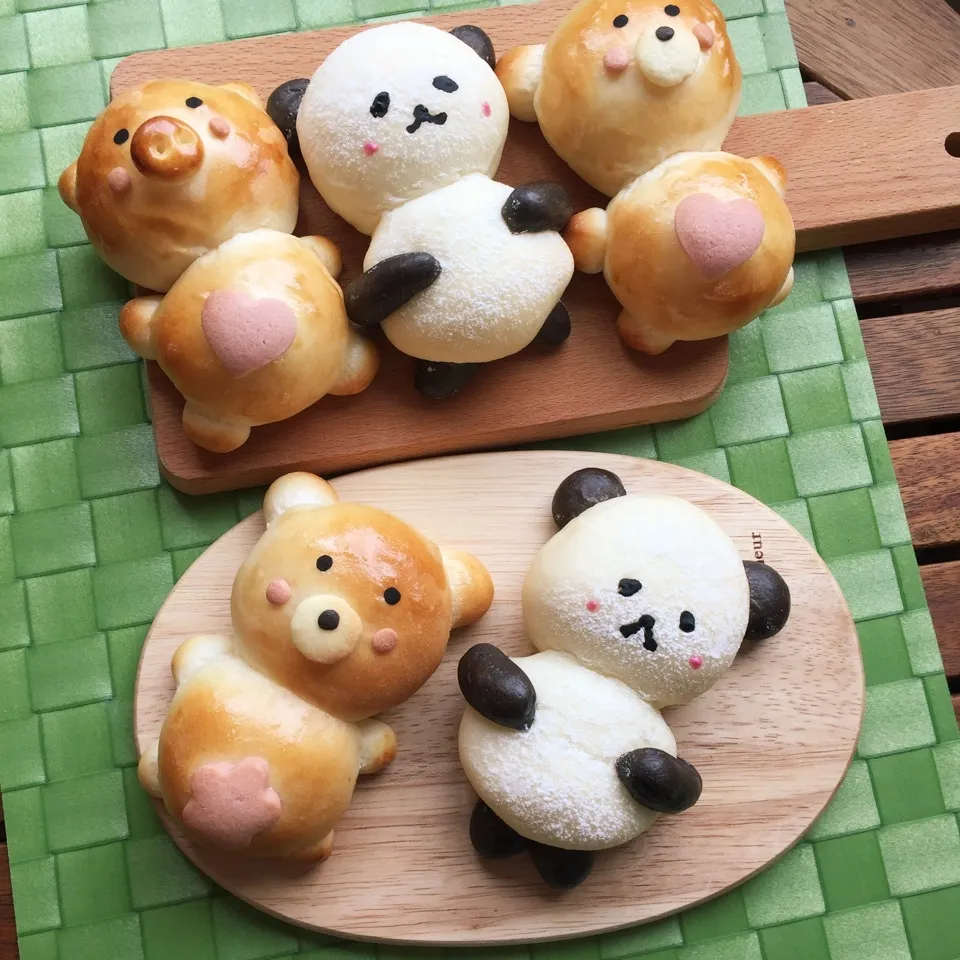 Snapdishの料理写真:もふもふパンダパンとこんがりクマさんのパン|らぴすらずり(らぴ)さん