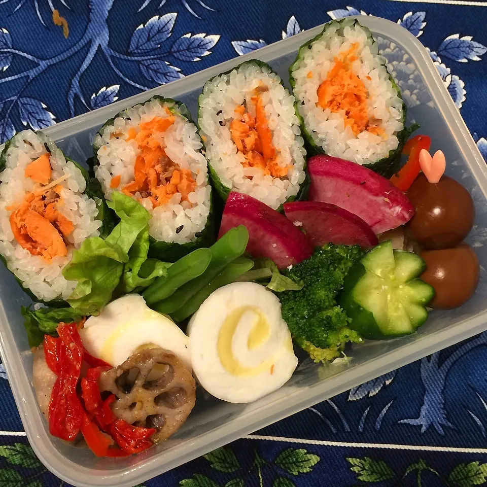 Snapdishの料理写真:中2 高菜巻き巻き弁当|らぴすらずり(らぴ)さん