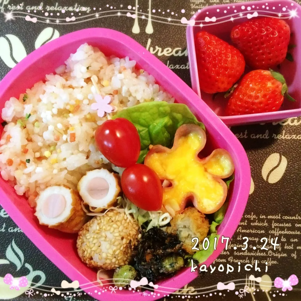 今日はもち麦のお弁当🌸|Kayopichiさん