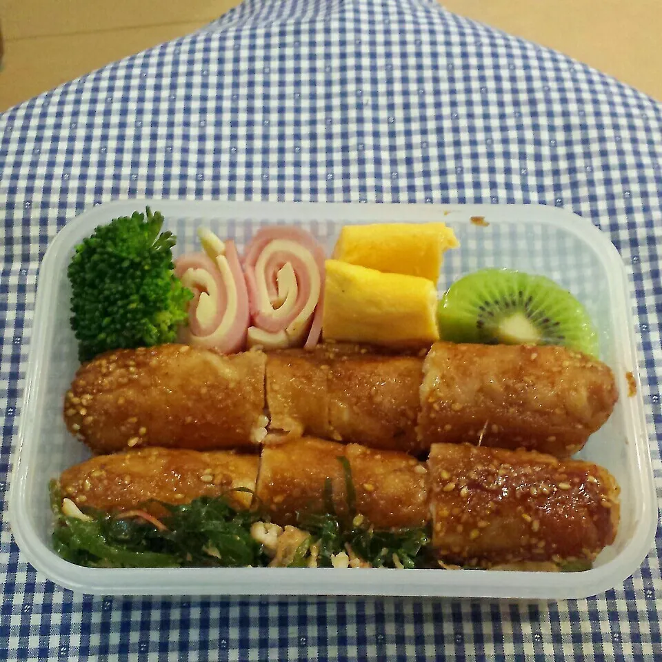 Snapdishの料理写真:かぶりつき！肉巻き太巻き中学生弁当part2|らぴすらずり(らぴ)さん