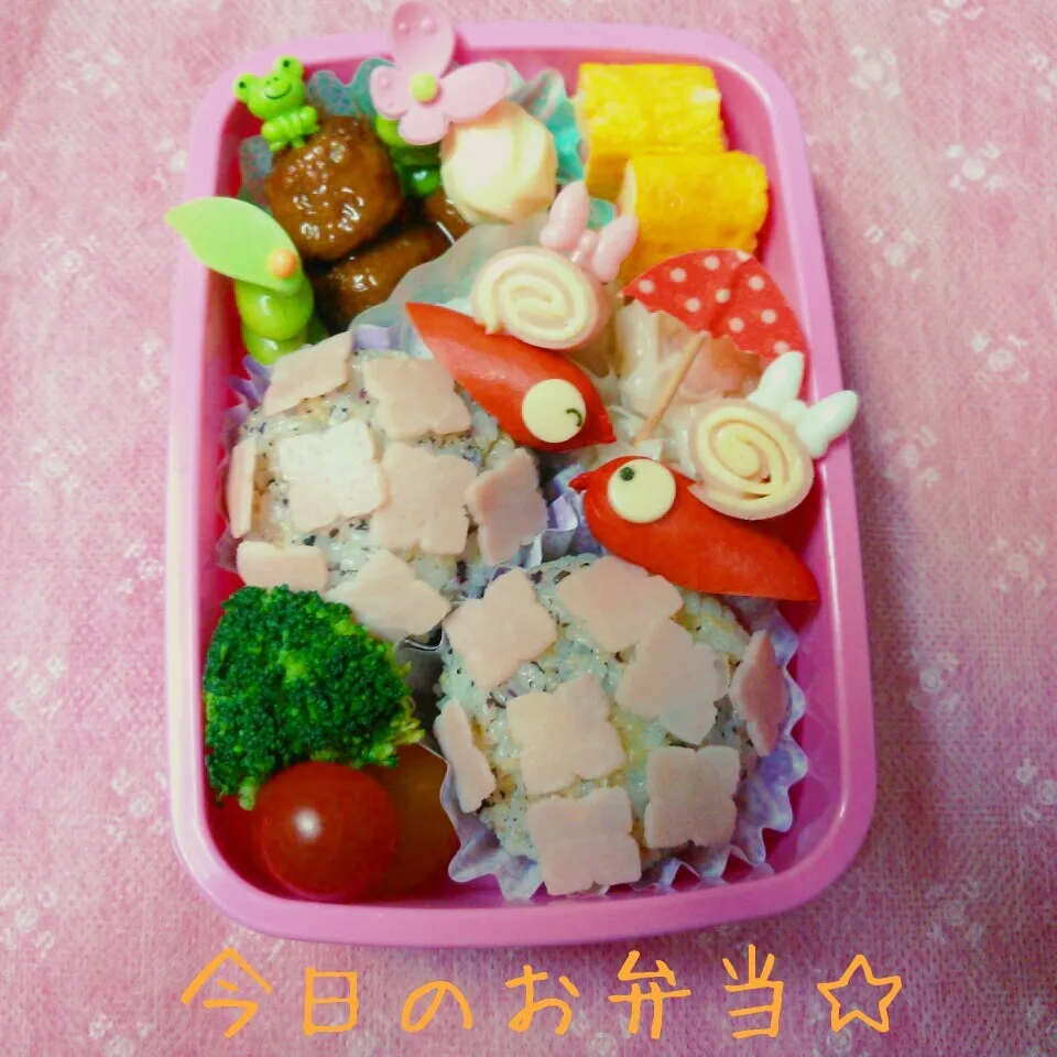 Snapdishの料理写真:2016年6月9日 相合い傘カタツムリ♡弁当|ししゃもさん