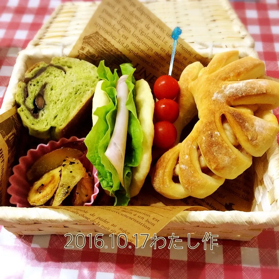 Snapdishの料理写真:BAGELさん❤祝100upおめでとう❤パン詰め合わせランチ|Kayopichiさん