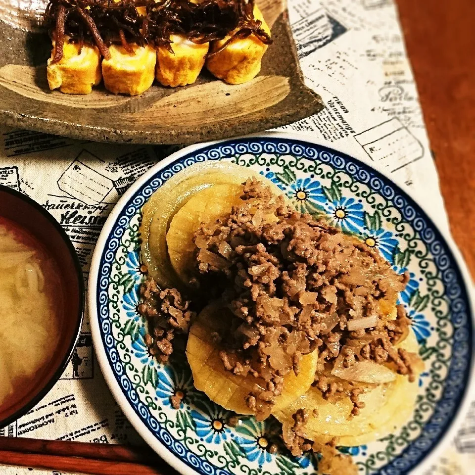 焼きしみしみ大根と焼き輪切り玉葱と牛そぼろ&くぎ煮たまご焼き|おれくっしゃんさん