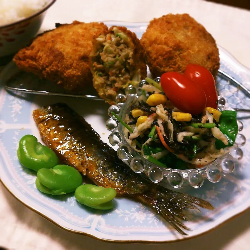 晩ご飯…メンチカツとイワシ蒲焼きと切干し大根芽ひじきサラダ|おれくっしゃんさん