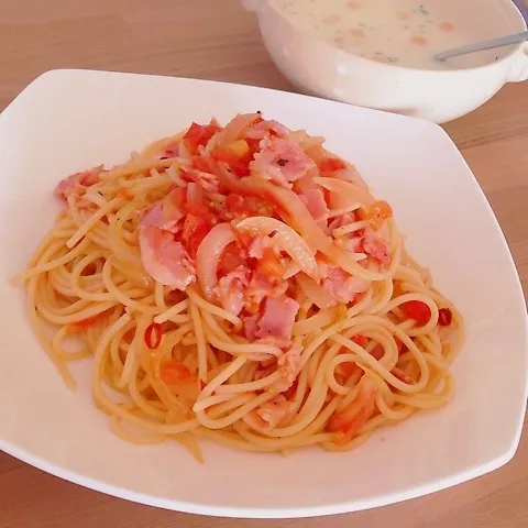 トマトとベーコンのパスタ♪|miho310さん