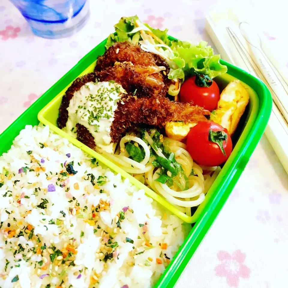 昨日の旦那の夜勤のお弁当🍱|ぷーはるひゅうさん