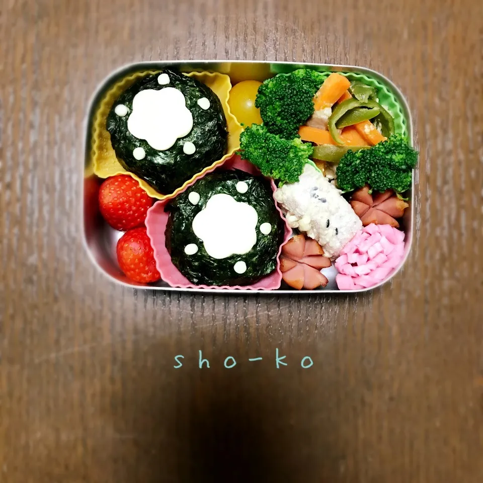 カップおにぎりお弁当🍙|sho-koさん