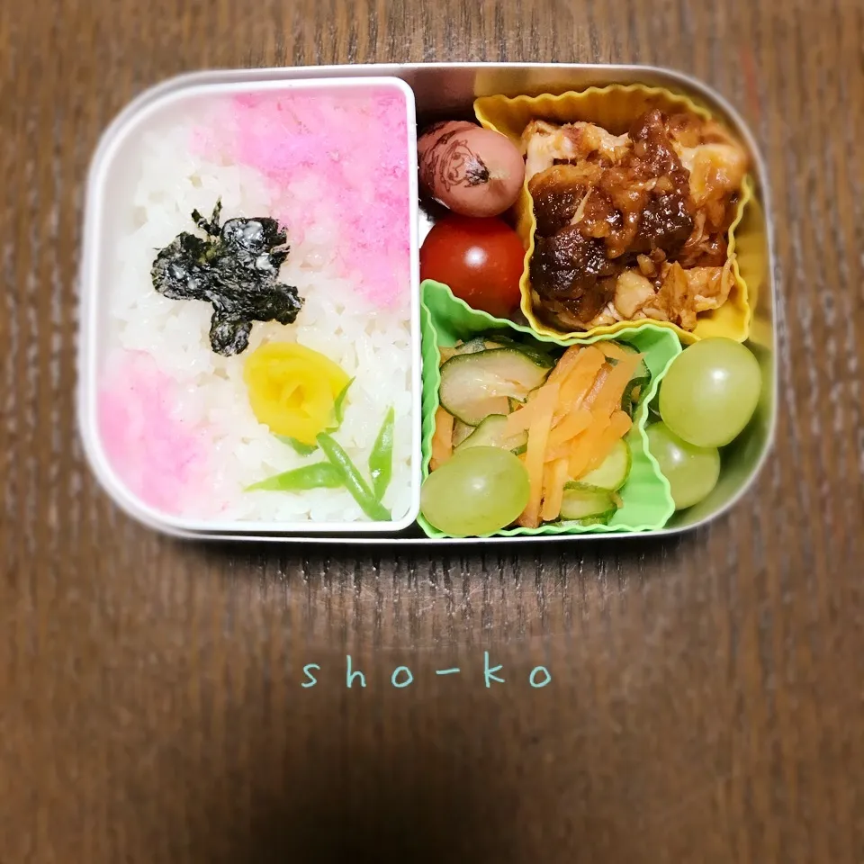 お花と蝶々のお弁当🦋🌼|sho-koさん