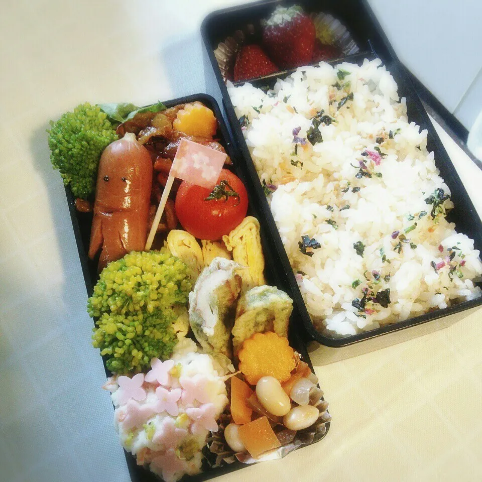 旦那の夜勤のお弁当♪|ぷーはるひゅうさん