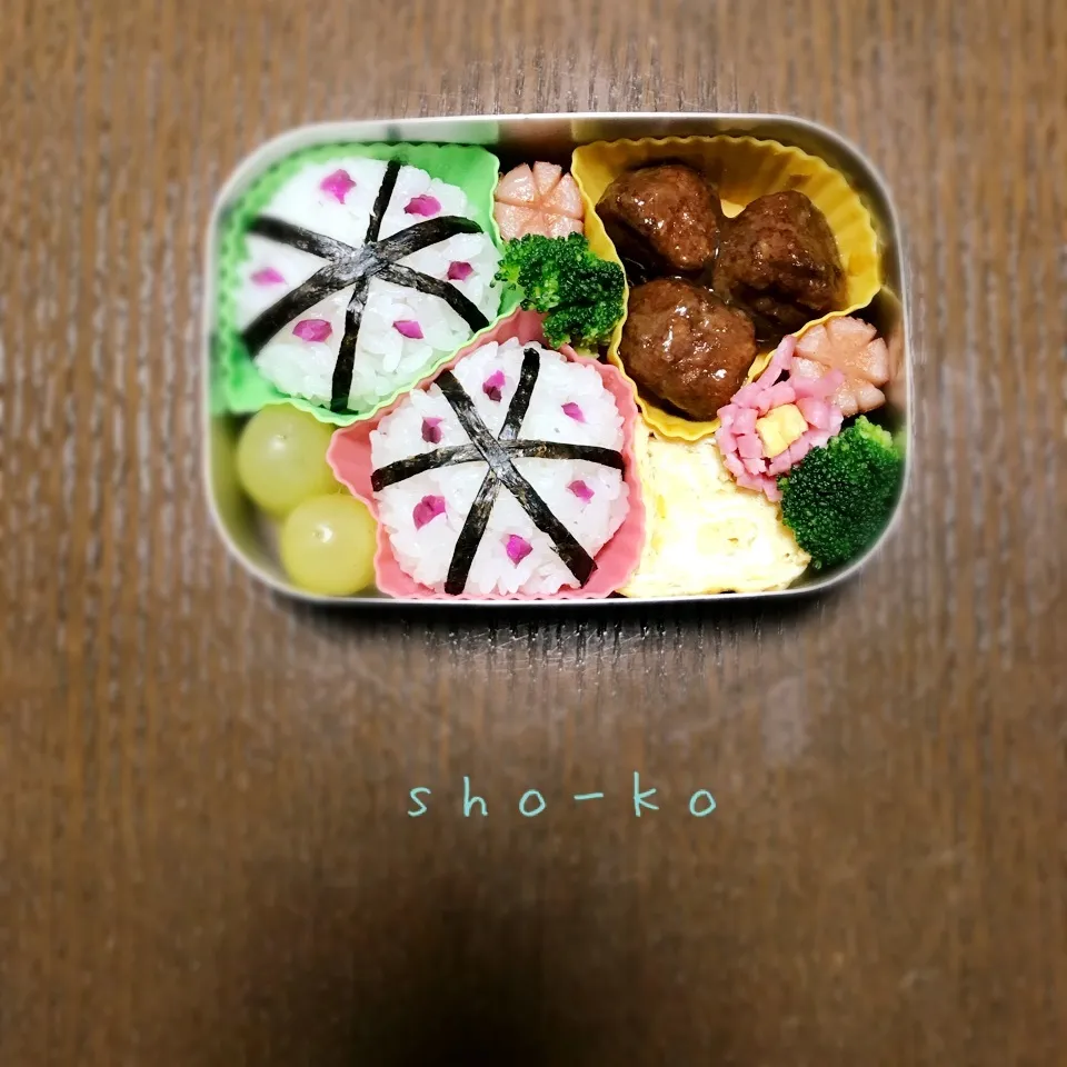 手毬おにぎりお弁当🍙|sho-koさん