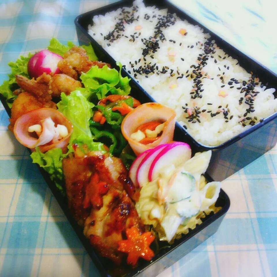 旦那の夜勤のお弁当♪|ぷーはるひゅうさん