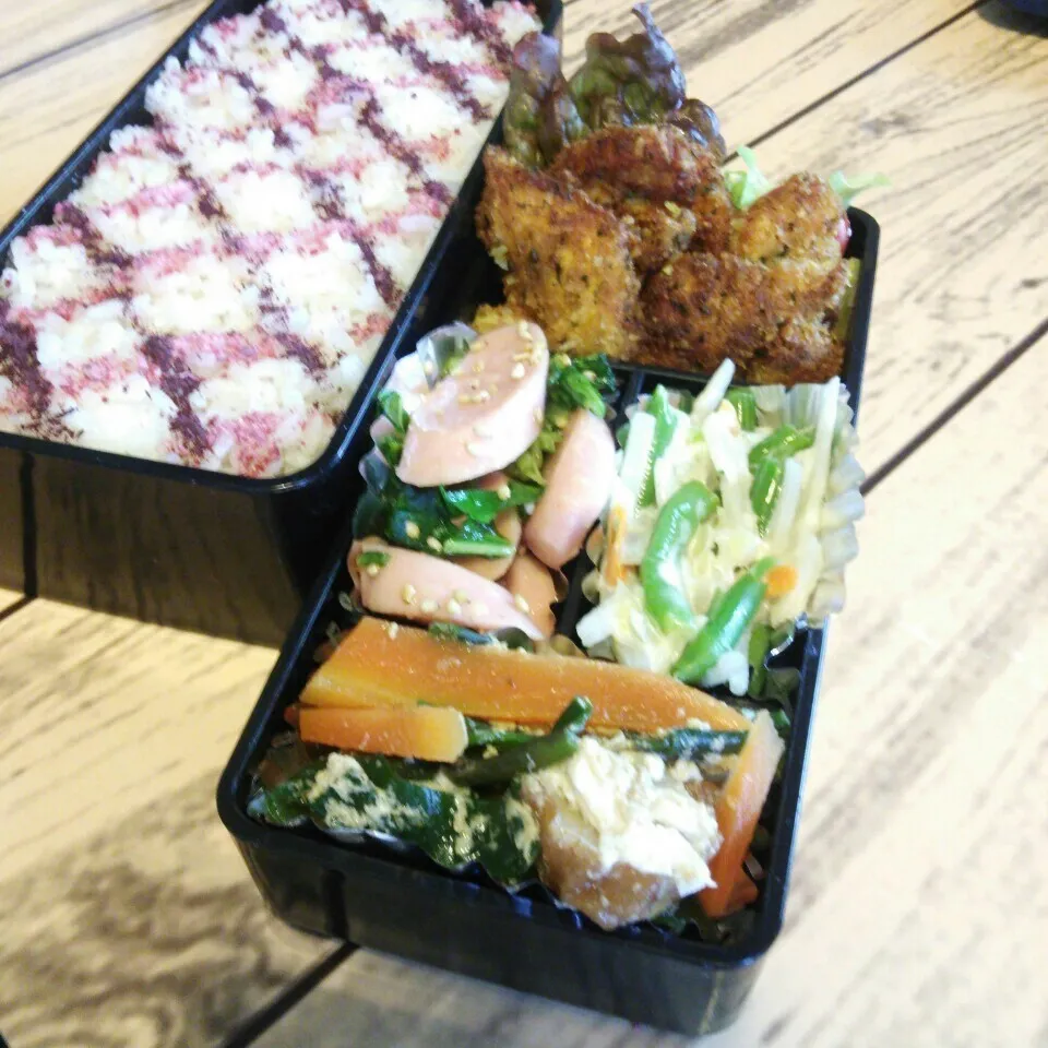 Snapdishの料理写真:旦那の夜勤のお弁当♪|ぷーはるひゅうさん