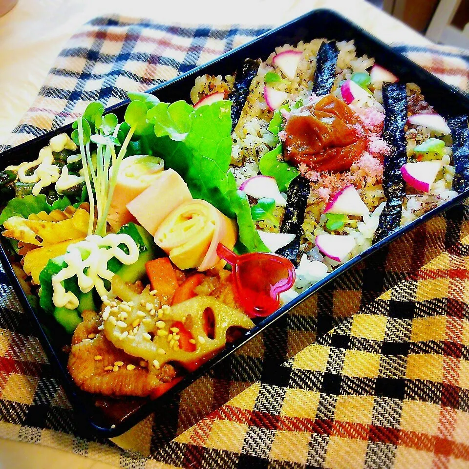 Snapdishの料理写真:旦那さんの夜勤のお弁当♪|ぷーはるひゅうさん