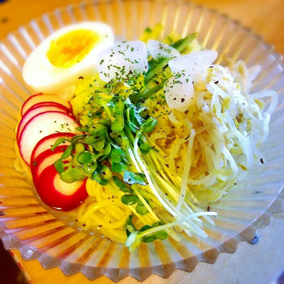 冷やしラーメン！|ぷーはるひゅうさん