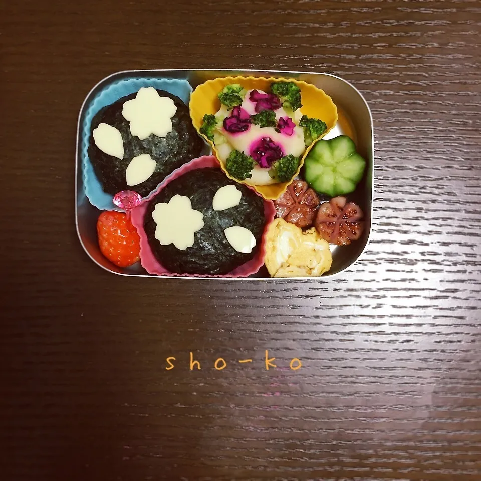 ひらひら桜お弁当|sho-koさん