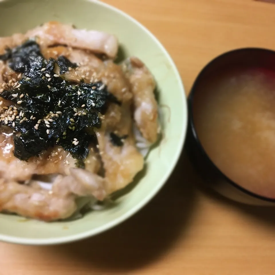 甘タレロース丼(・∀・)|しのしおさん