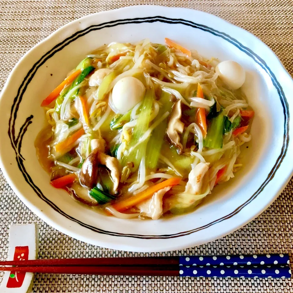 Snapdishの料理写真:残り野菜であんかけ焼そば|タンポポさん