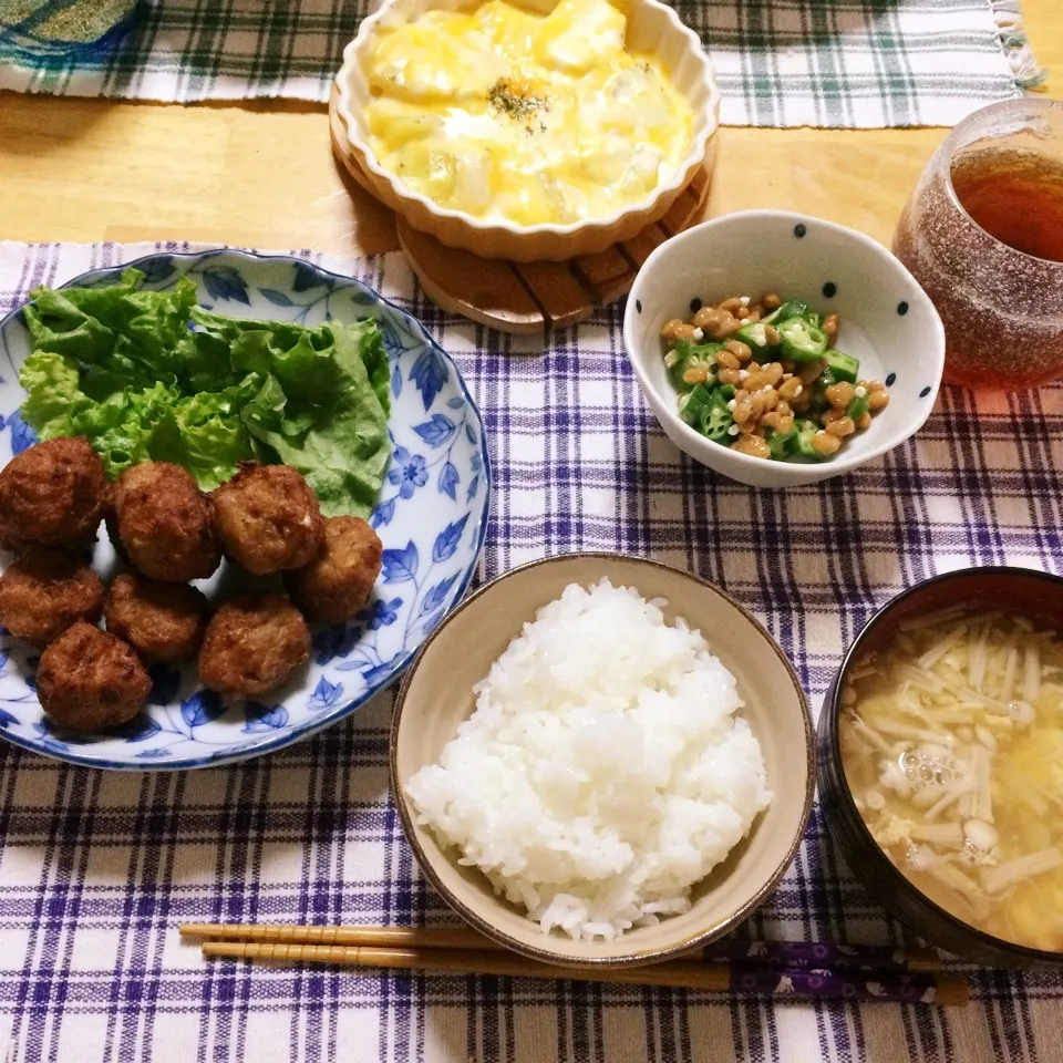 Snapdishの料理写真:肉団子で夕飯|みぃたんさん