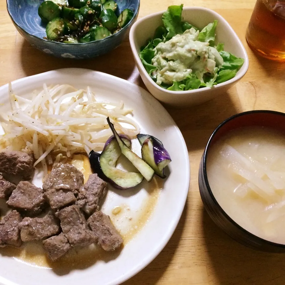 Snapdishの料理写真:サイコロステーキ晩御飯|みぃたんさん