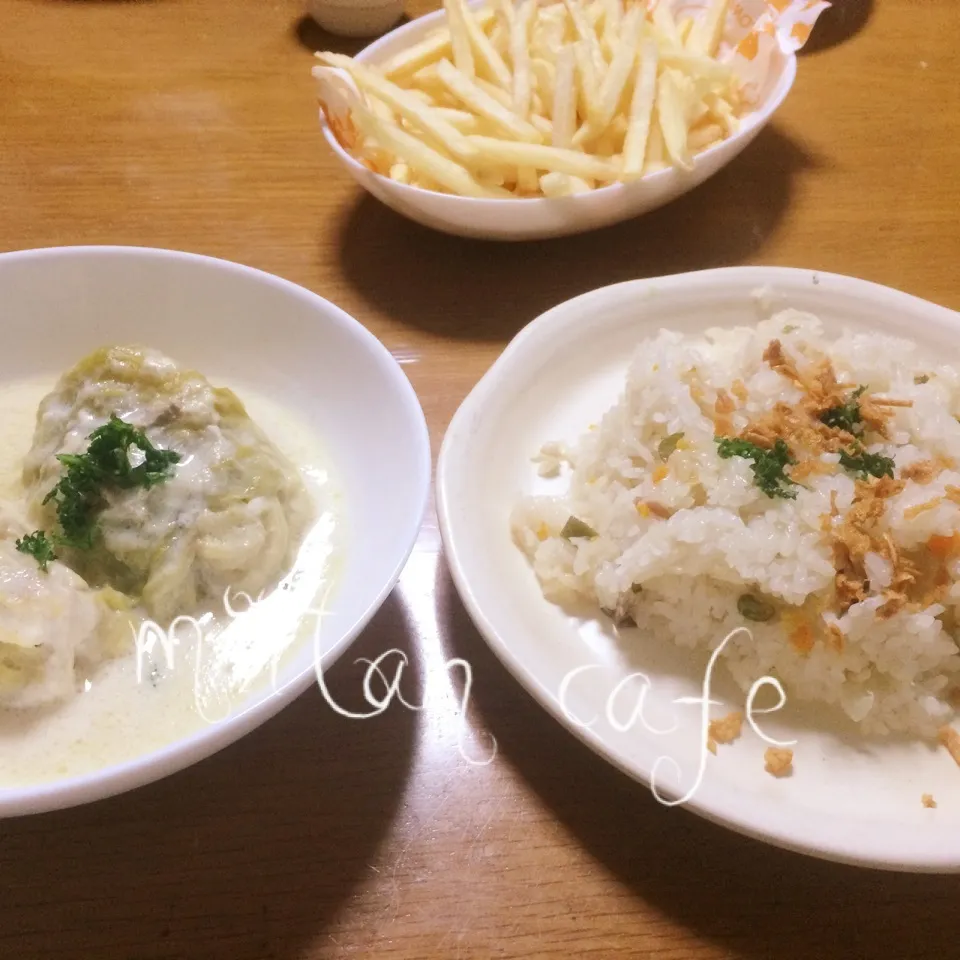 Snapdishの料理写真:ロールキャベツシチューとピラフ|みぃたんさん