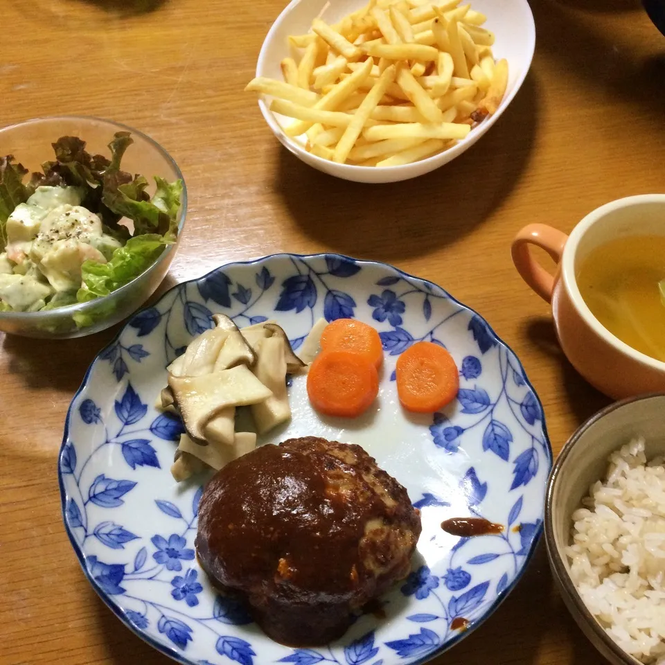 ハンバーグ定食|みぃたんさん