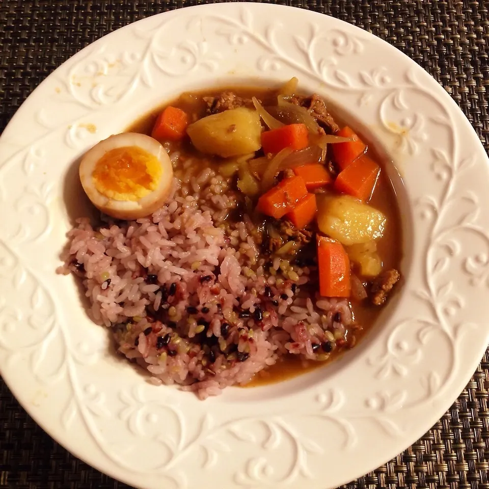 ♪ふつうのカレー  みぃちゃん遅〜いランチ♪|henryさん