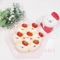 Snapdishの料理写真:いちごまる 🍓 ちぎりパン|KAKOさん