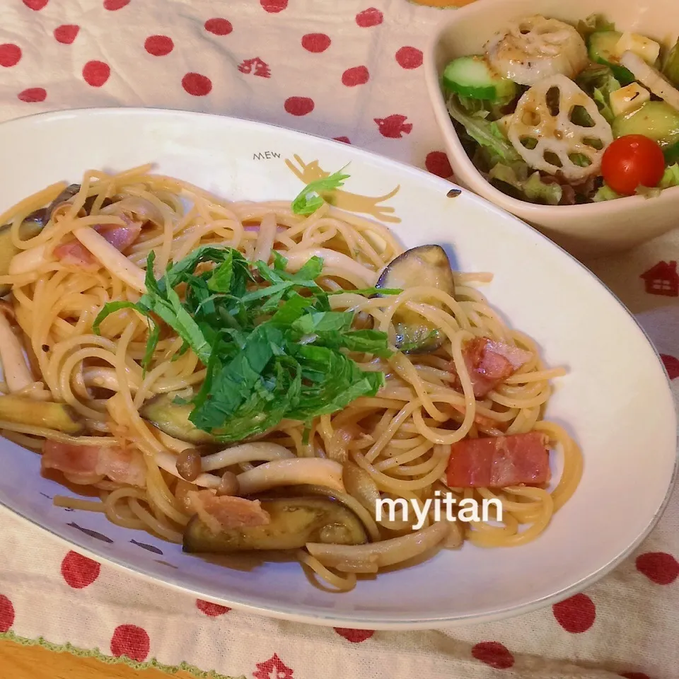 ナスとしめじのバター醤油パスタ|みぃたんさん