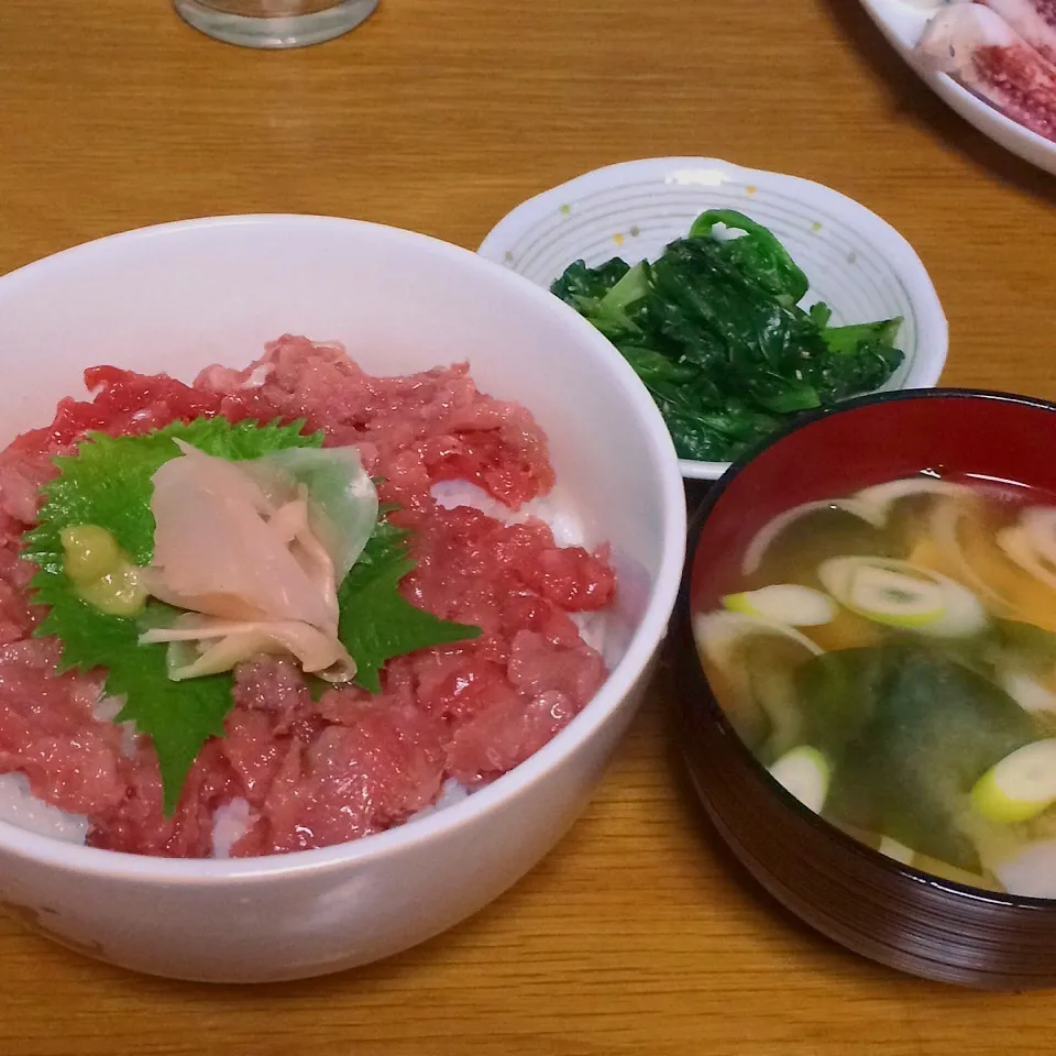 マグロ中落ち丼|みぃたんさん