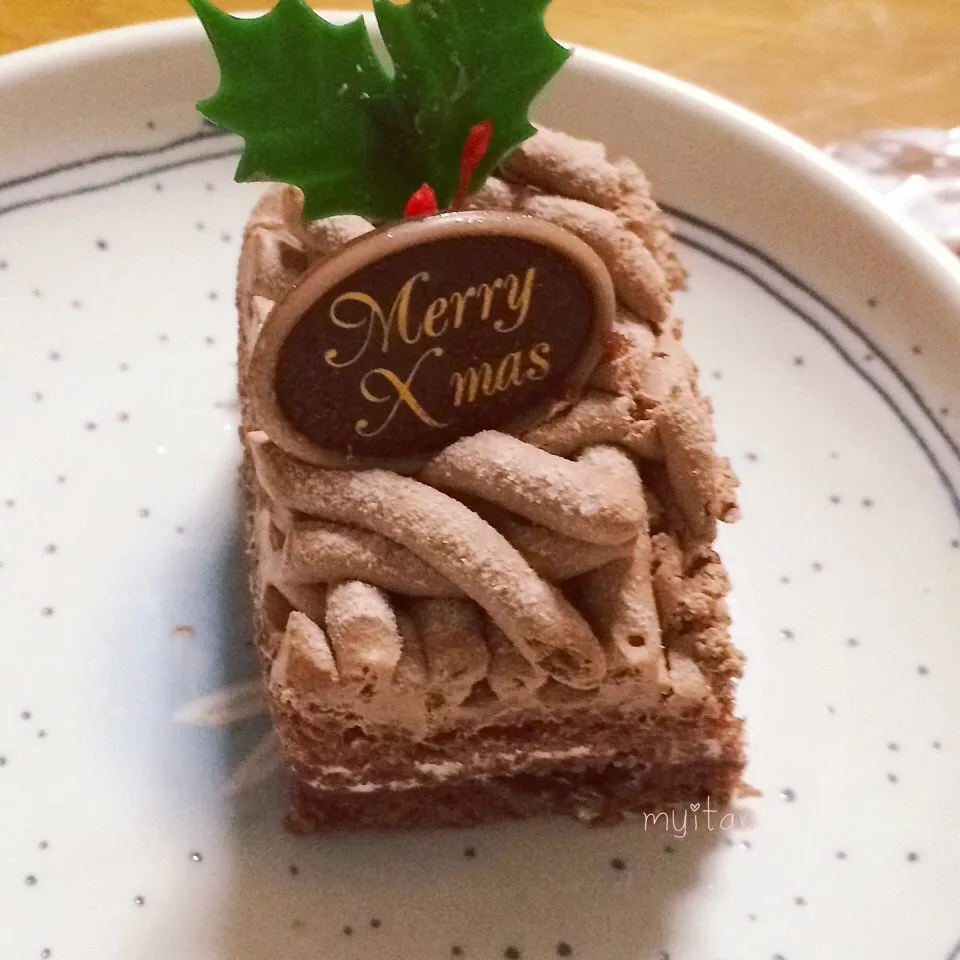 Snapdishの料理写真:クリスマスチョコケーキ|みぃたんさん