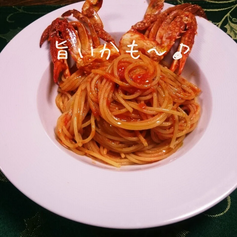 Snapdishの料理写真:わたり蟹のトマトソースパスタ|マイケルの料理さん