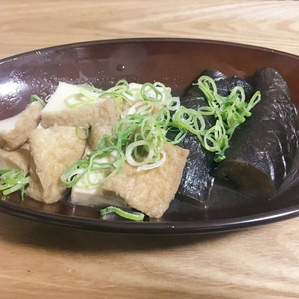 Snapdishの料理写真:ナスと厚揚げの煮物|まぁたんさん