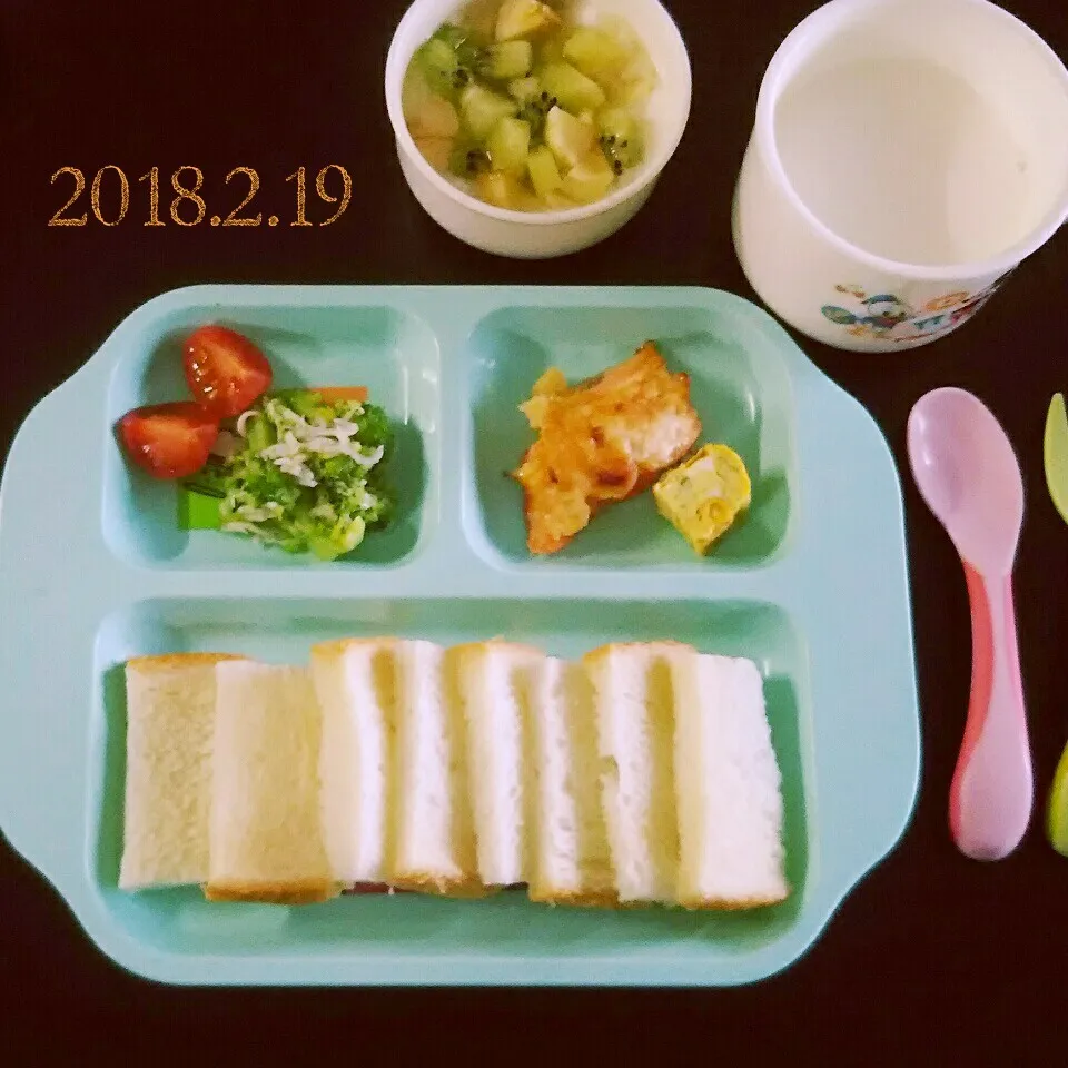 2歳 朝ごはん|✳ku✳さん