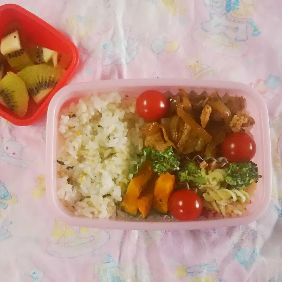 Snapdishの料理写真:5歳 お弁当|✳ku✳さん