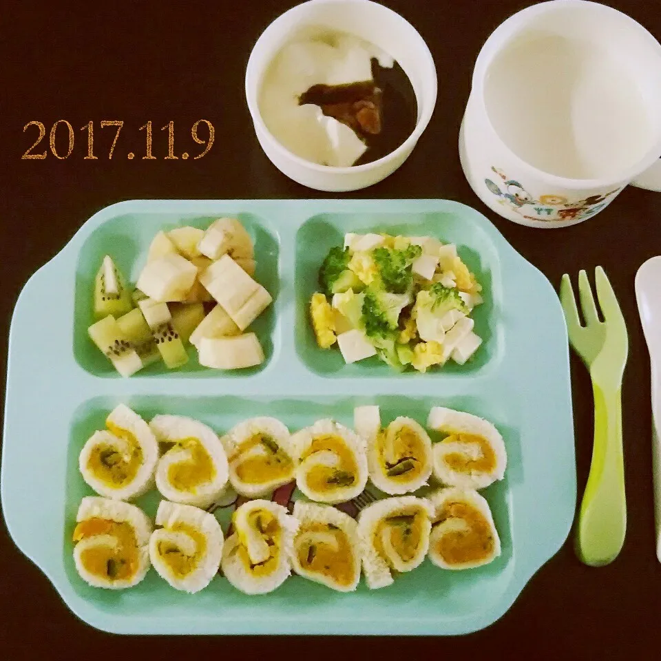 1歳 朝ごはん|✳ku✳さん