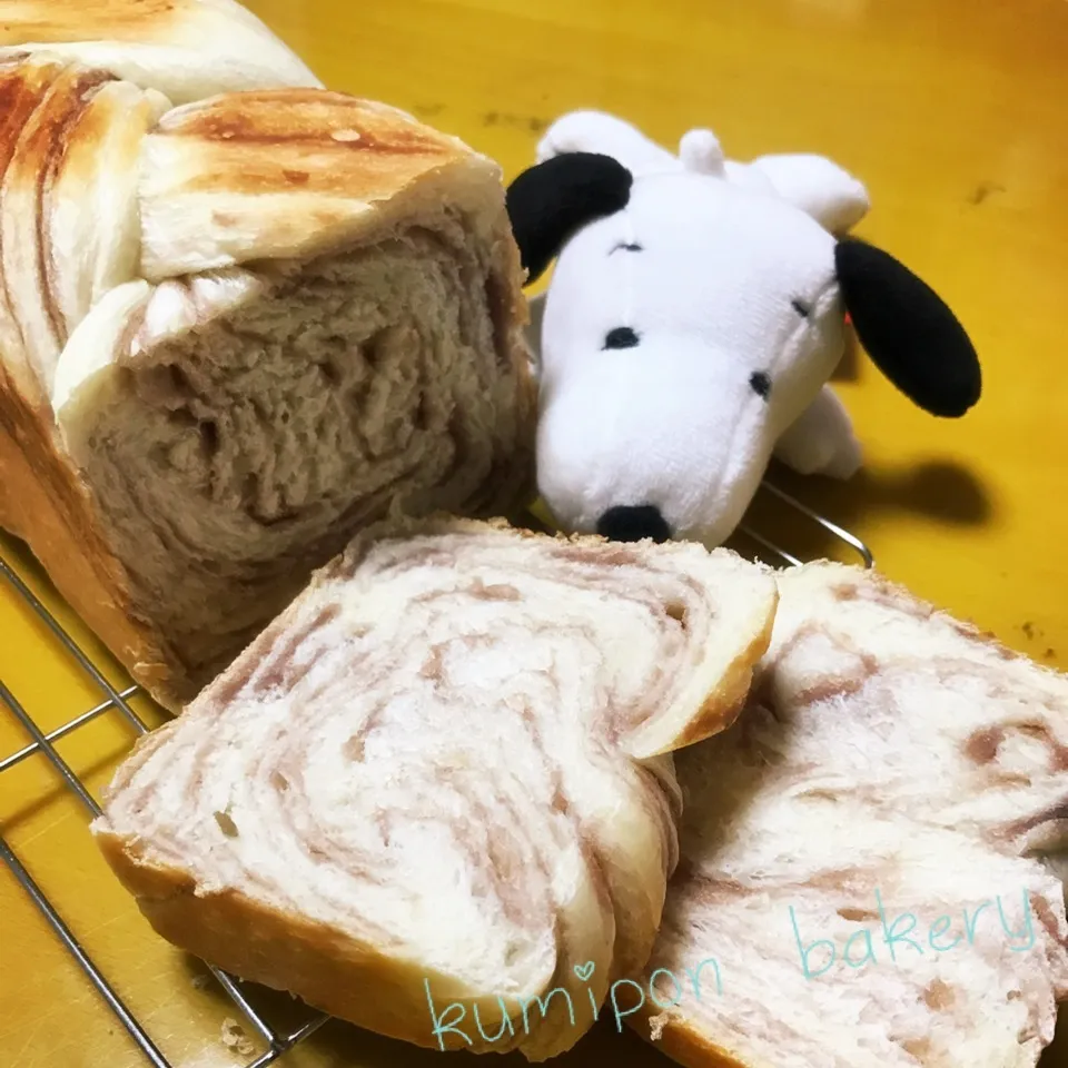 【月間角食部4月】初めてのマーブルあん食パン(*´艸｀*)|くみぽんさん