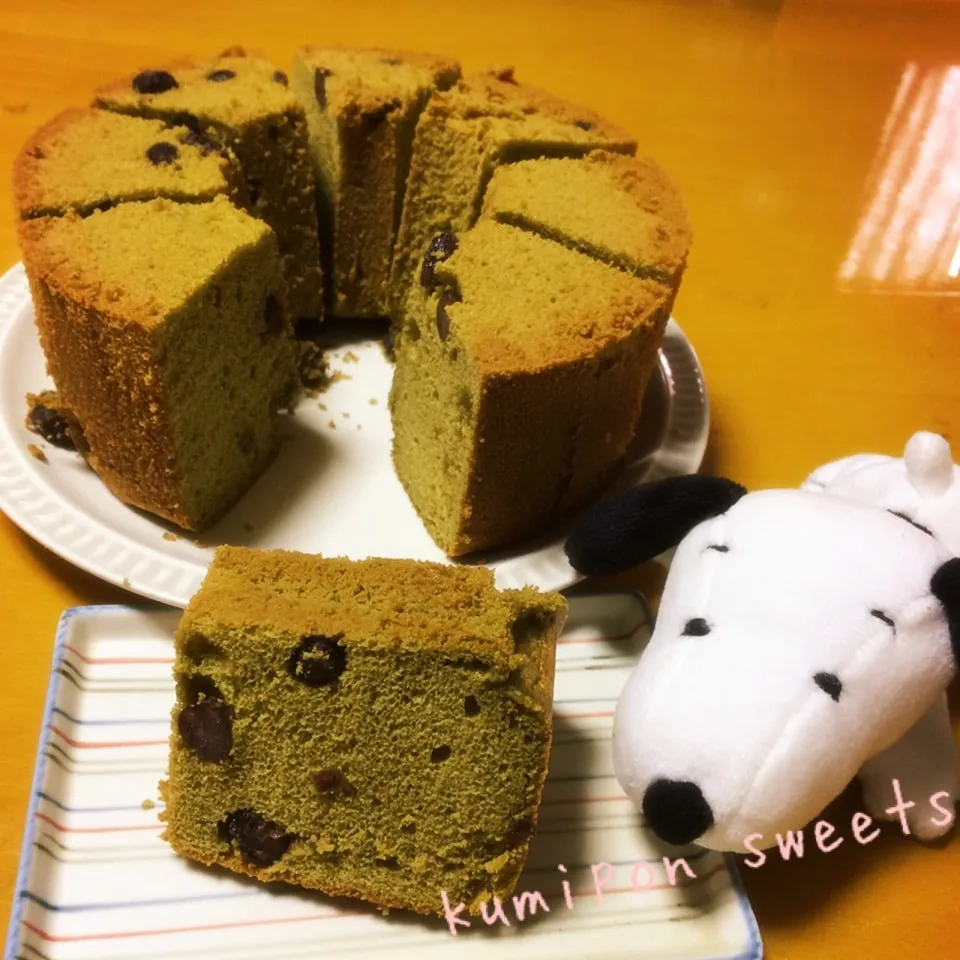 Snapdishの料理写真:💖甘納豆の抹茶シフォンケーキ （∩＾ω＾∩）|くみぽんさん